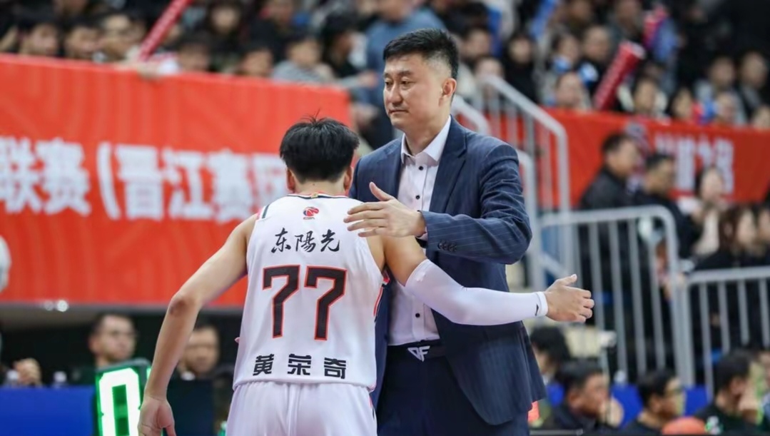 九游体育-德罗巴队友