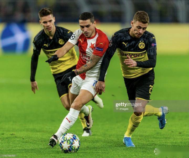 九游娱乐-关于赛前武汉三镇战术微调：欧冠节点到来，引发热议，数据趋势出现新变化的信息