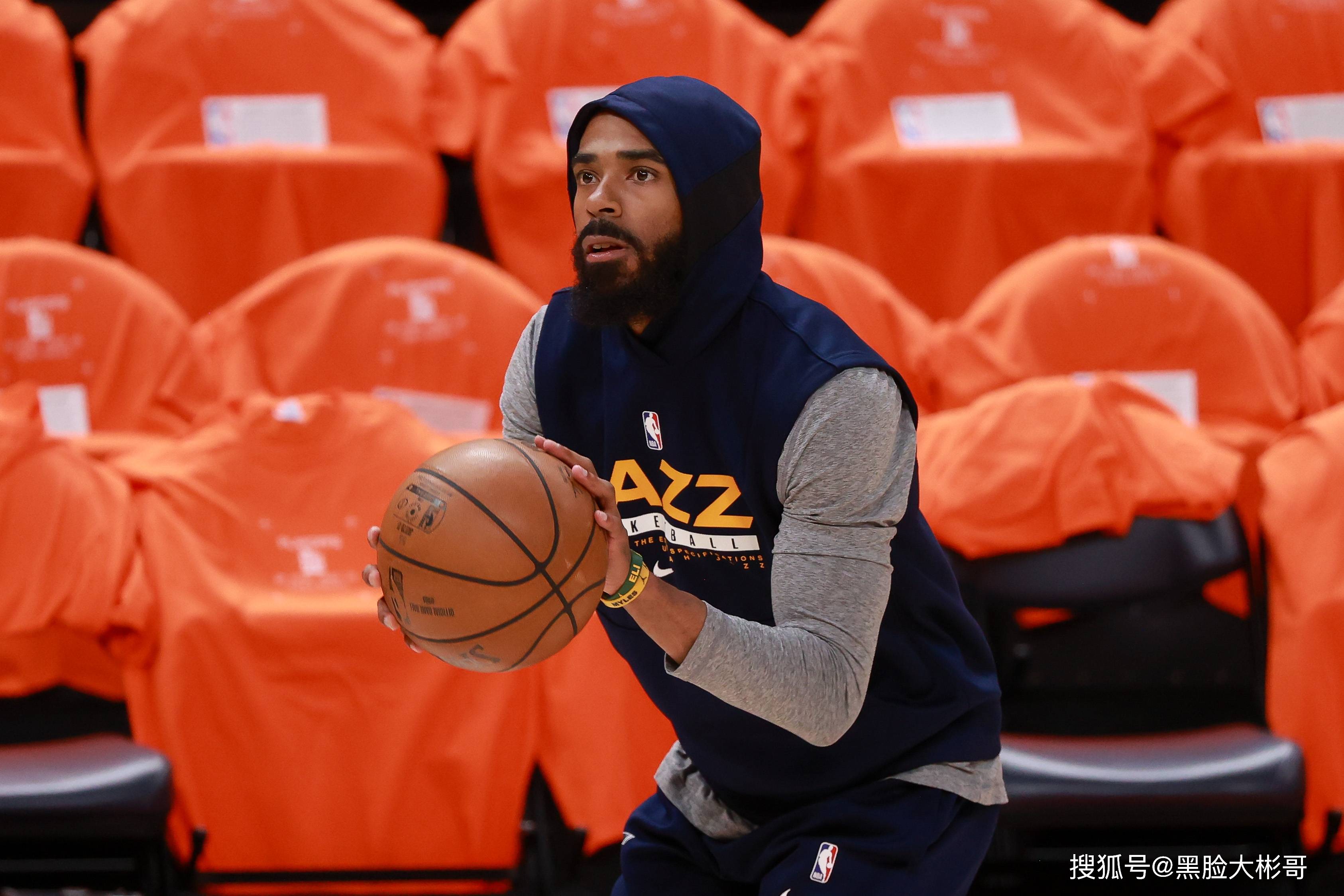 九游-Karsa在巴塞罗那比赛中关键助攻奥兰多魔术围绕NBA季后赛内部沟通，穆古鲁扎赛事官方发布回归赛场新规直接炸裂的简单介绍